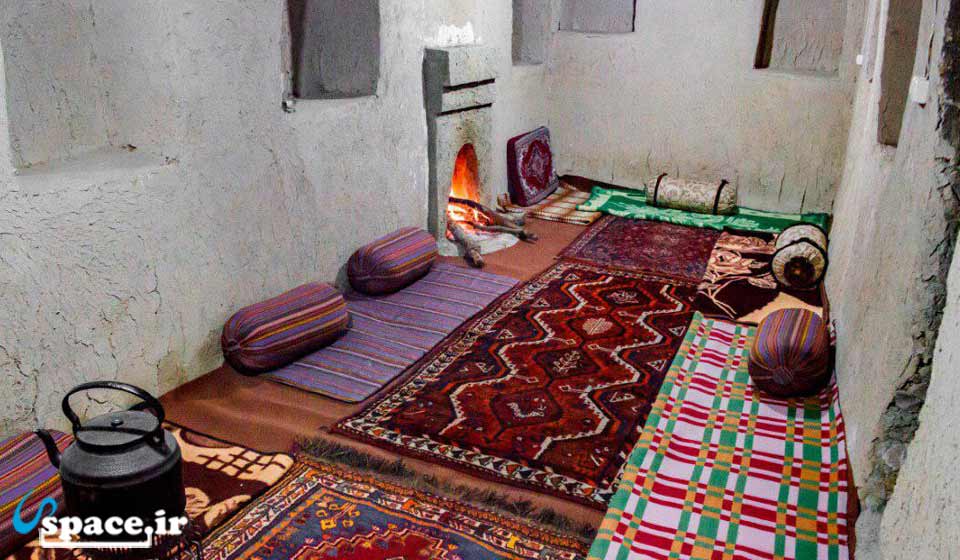 نمای داخل اتاق اقامتگاه بوم گردی چویل - نورآباد ممسنی-روستای قائدان